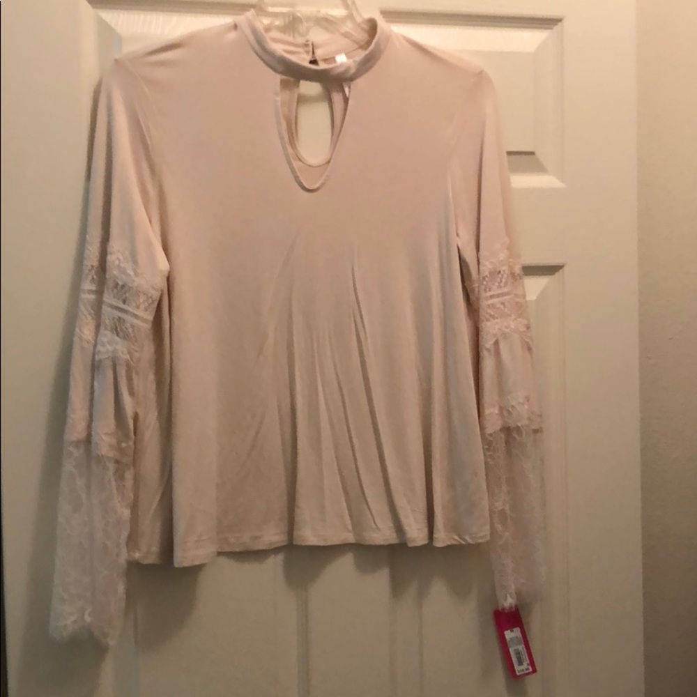 NWT! Women’s top